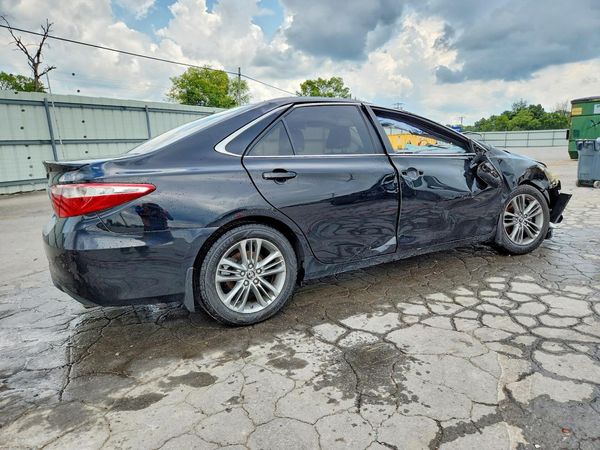 2017 TOYOTA CAMRY