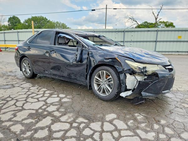 2017 TOYOTA CAMRY