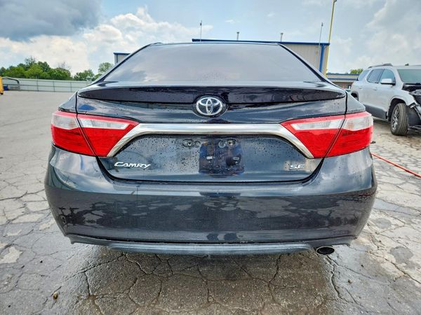 2017 TOYOTA CAMRY