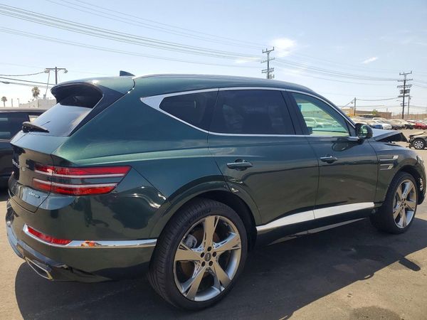 2023 GENESIS GV80