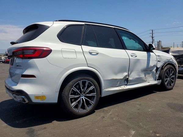 2023 BMW X5 xDrive45e