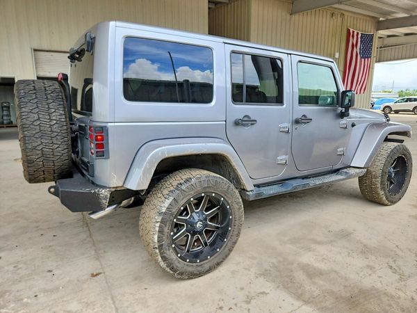 2017 JEEP WRANGLER UNLIMITED SAHARA 4X4