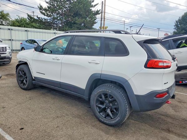 2015 JEEP CHEROKEE TRAILHAWK 4X4