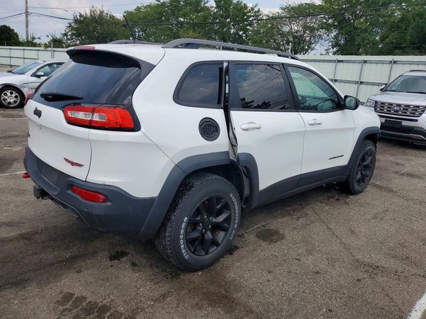 2015 JEEP CHEROKEE TRAILHAWK 4X4