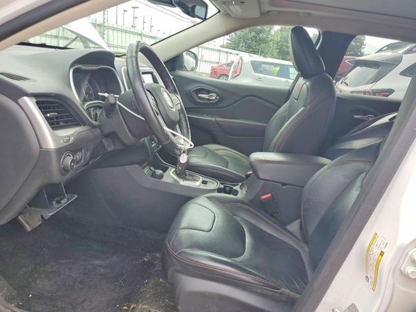 2015 JEEP CHEROKEE TRAILHAWK 4X4