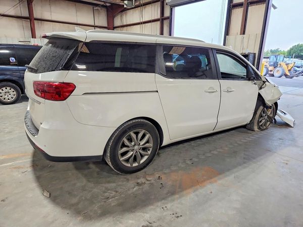 2020 KIA SEDONA