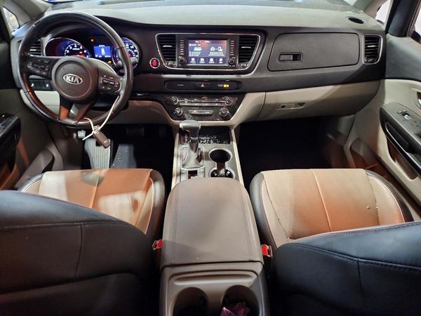 2020 KIA SEDONA