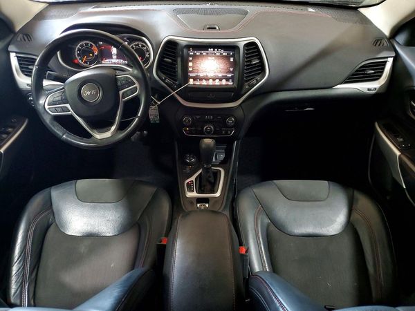 2017 JEEP CHEROKEE TRAILHAWK 4X4