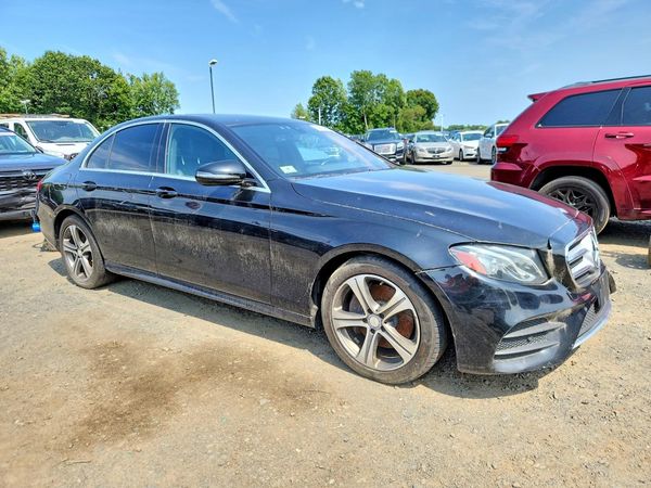 2017 MERCEDES-BENZ E-CLASS E300-4M — Passenger 3/4