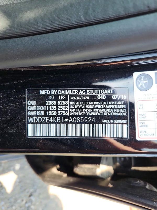 2017 MERCEDES-BENZ E-CLASS E300-4M — VINS