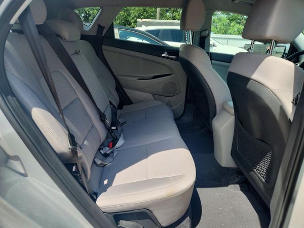 2019 HYUNDAI TUCSON SE