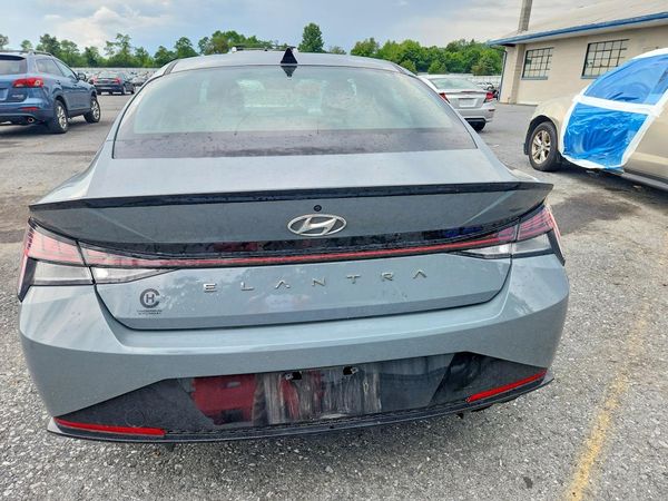 2022 HYUNDAI ELANTRA