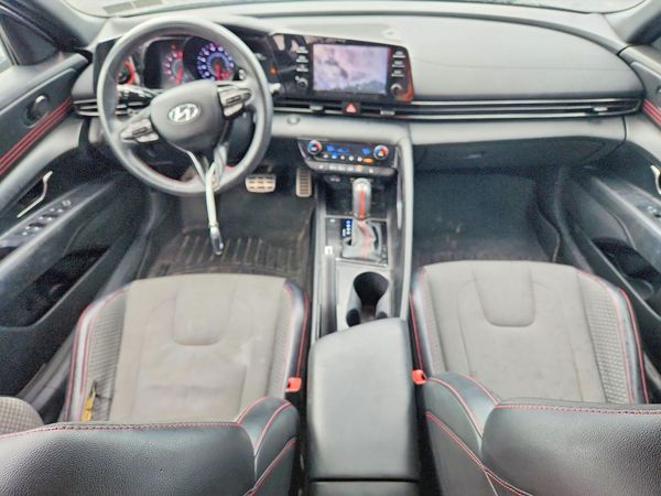 2022 HYUNDAI ELANTRA