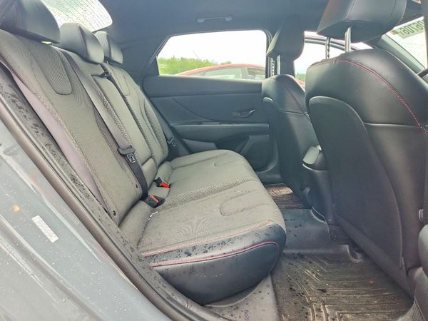 2022 HYUNDAI ELANTRA