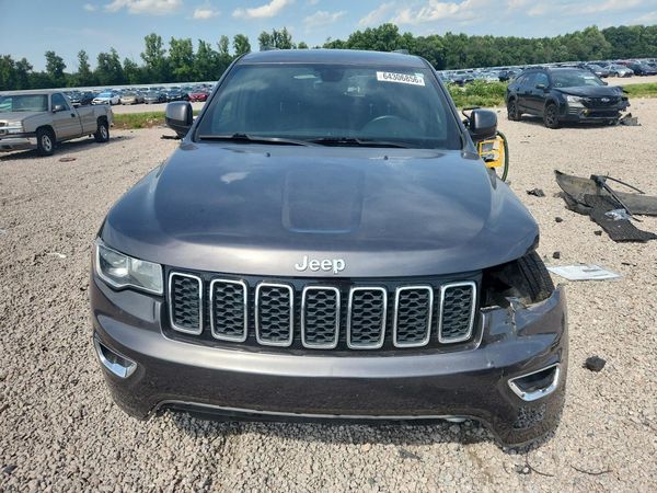 2017 JEEP GRAND CHEROKEE LAREDO 4X2