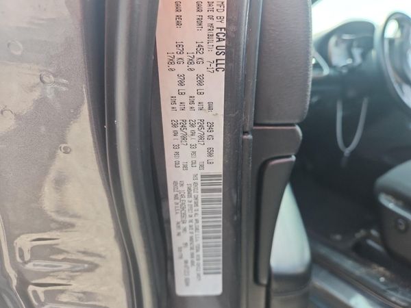 2017 JEEP GRAND CHEROKEE LAREDO 4X2