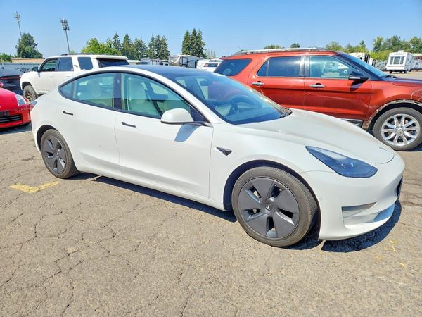 2021 TESLA MODEL 3