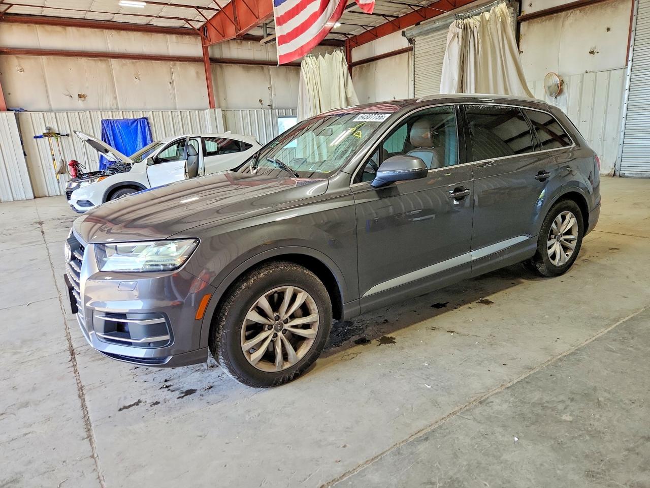 2018 AUDI Q7 quattro Premium Plus