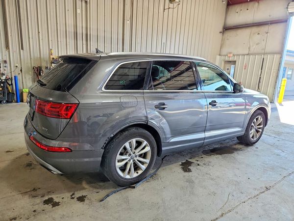 2018 AUDI Q7 quattro Premium Plus
