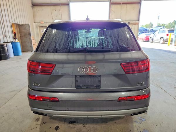 2018 AUDI Q7 quattro Premium Plus