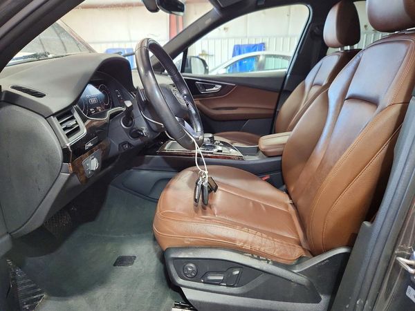 2018 AUDI Q7 quattro Premium Plus