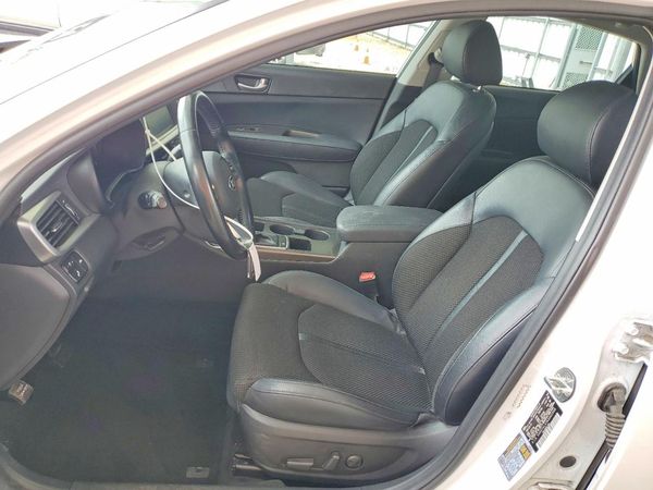 2019 KIA OPTIMA LX, S