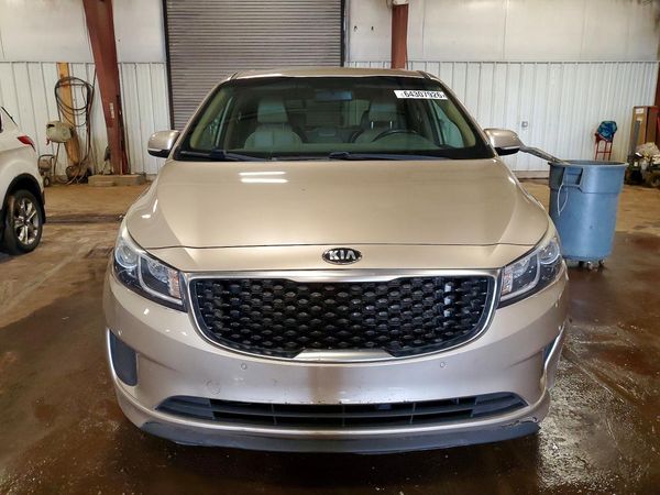 2016 KIA SEDONA LX - Middle-low