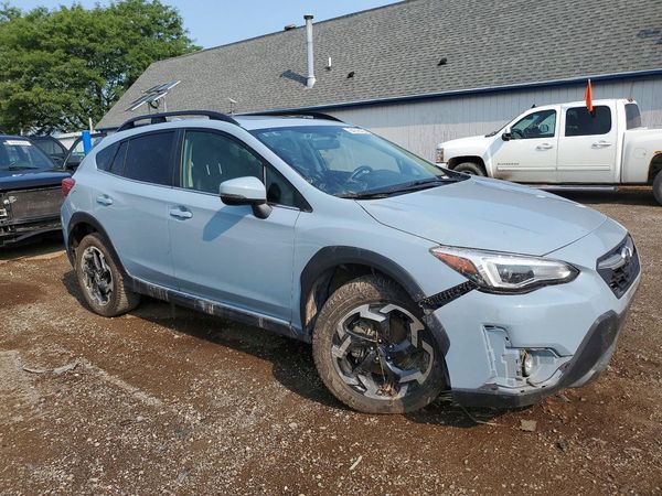 2023 SUBARU CROSSTREK Limited — Passenger 3/4