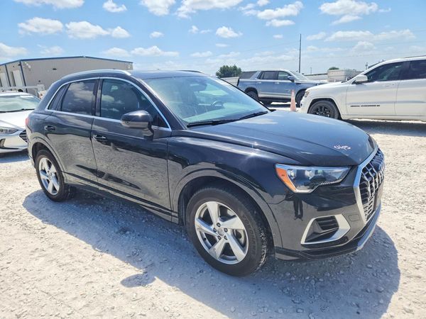 2019 AUDI Q3