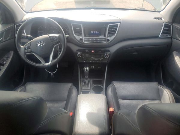 2017 HYUNDAI TUCSON