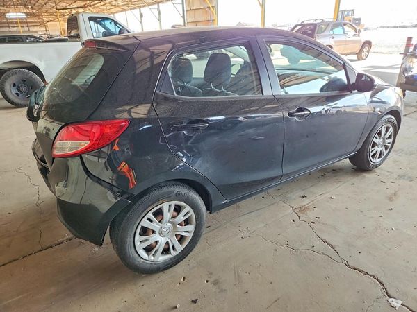 2013 MAZDA MAZDA2 Sport/GX