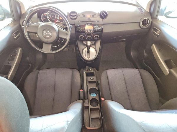 2013 MAZDA MAZDA2 Sport/GX