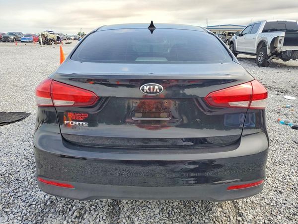 2017 KIA FORTE LX Base