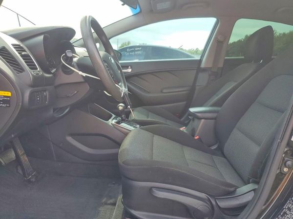 2017 KIA FORTE LX Base