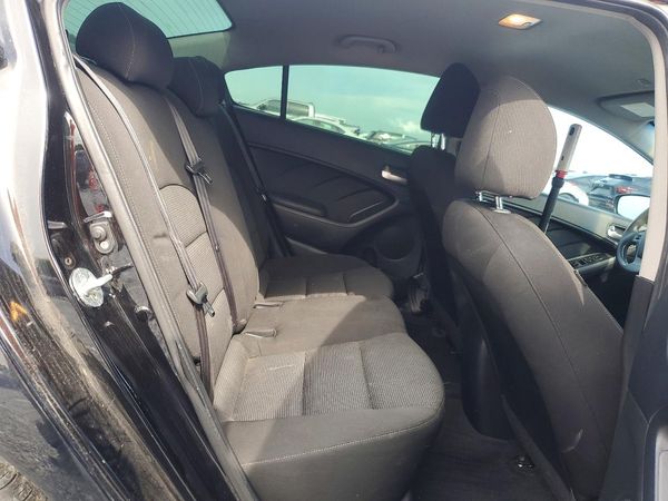 2017 KIA FORTE LX Base