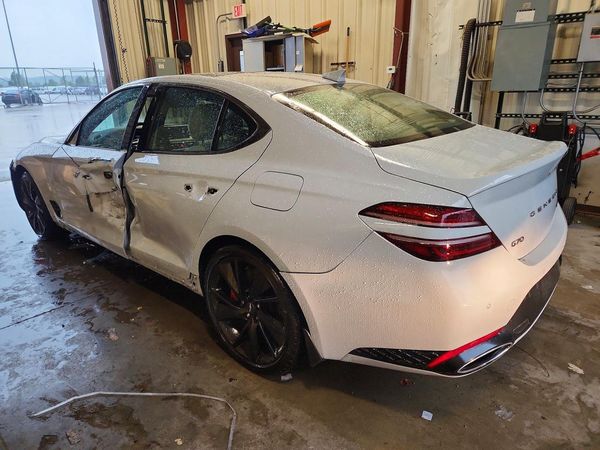 2023 GENESIS G70