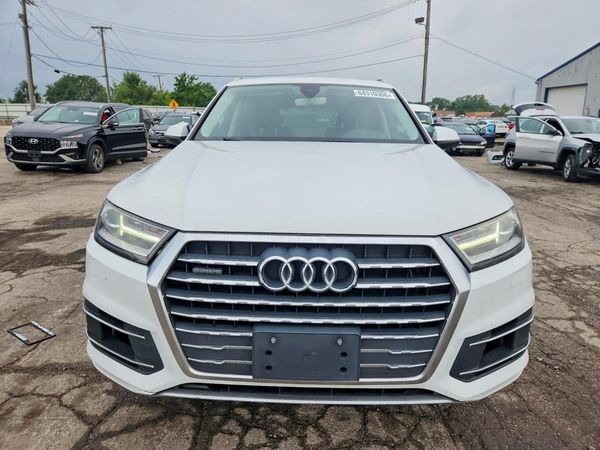2017 AUDI Q7 quattro Premium Plus