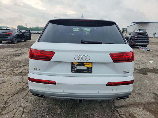 2017 AUDI Q7 quattro Premium Plus