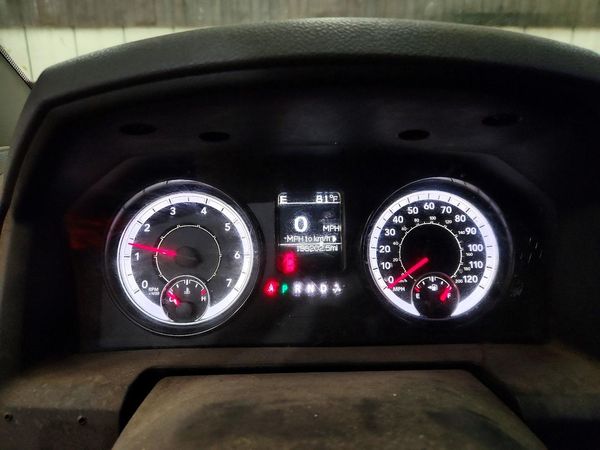 2016 RAM 1500 SLT