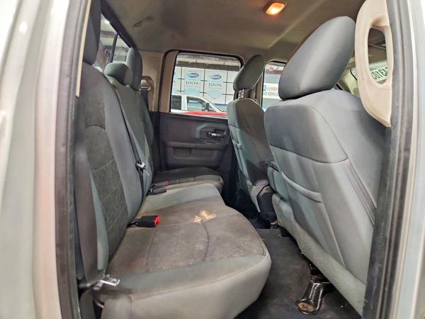 2016 RAM 1500 SLT