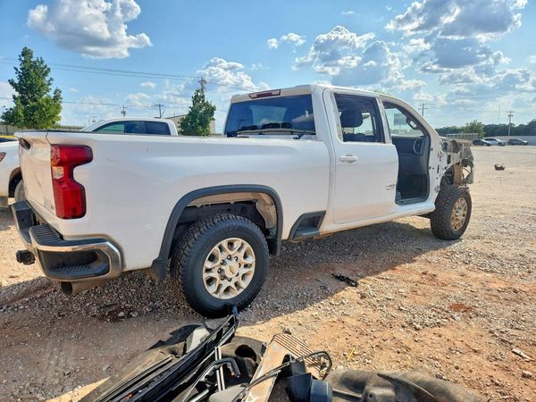 2021 CHEVROLET SILVERADO LT