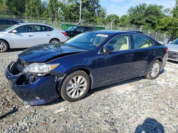 2013 LEXUS ES