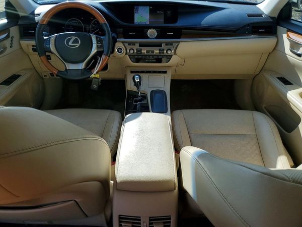 2013 LEXUS ES