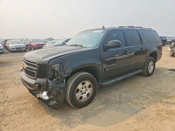 2014 CHEVROLET SUBURBAN LT