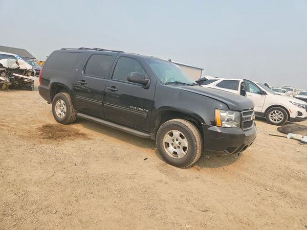 2014 CHEVROLET SUBURBAN LT