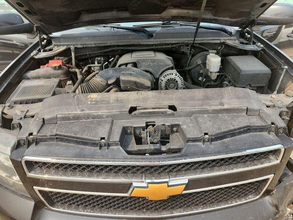 2014 CHEVROLET SUBURBAN LT