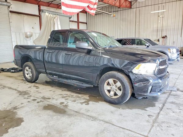 2016 RAM 1500 ST