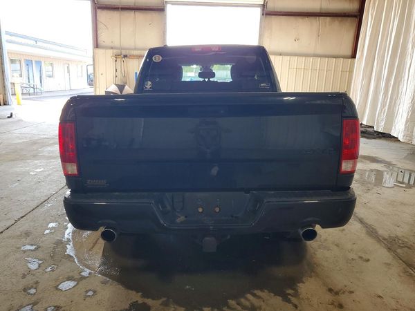 2016 RAM 1500 ST