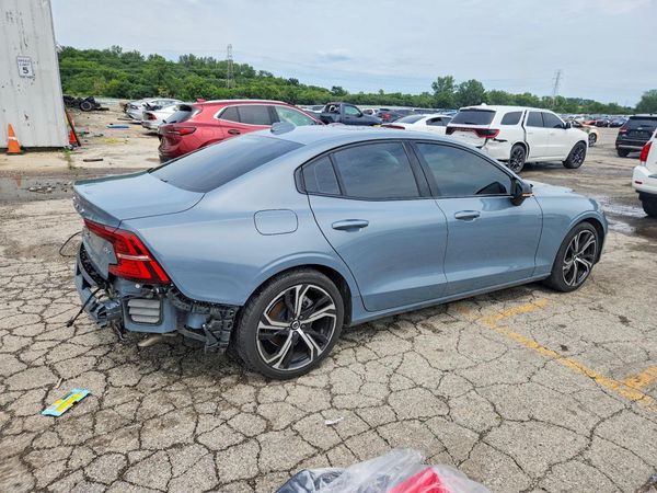 2024 VOLVO S60