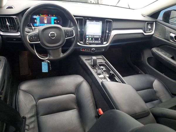 2024 VOLVO S60